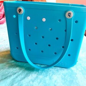 BOGG Bag NWT ~ never used ~ Breakfast at Tiffany’s is color of bag ~ size baby